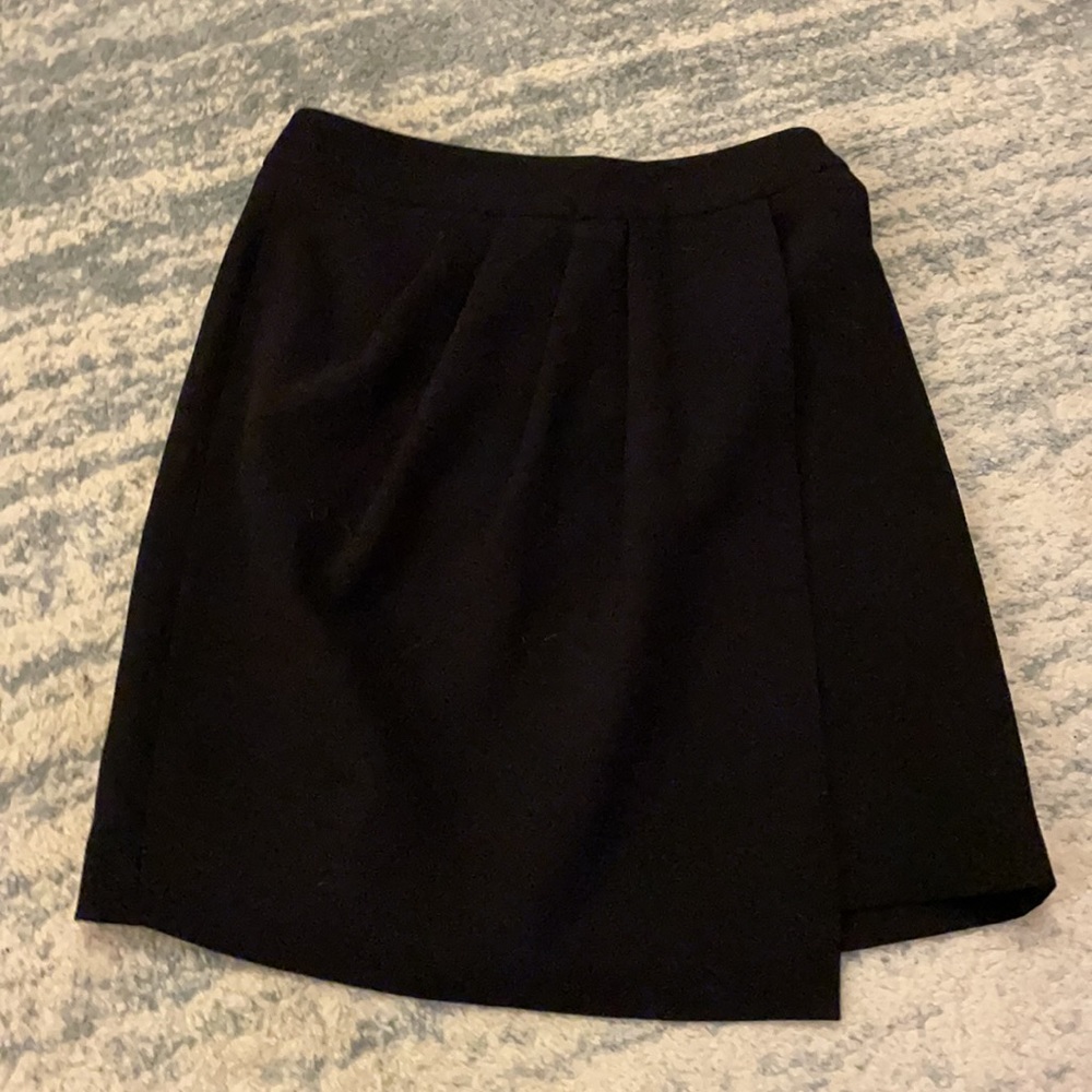 Club Monaco size 0 black asymmetrical wrap skirt